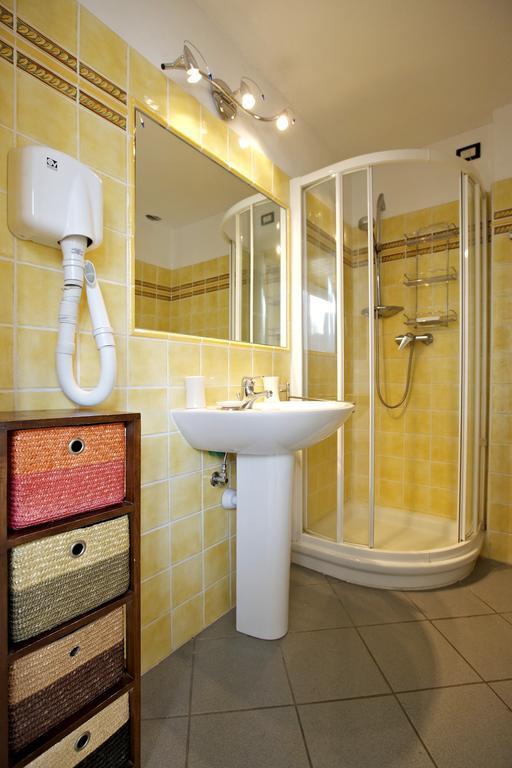 Bilocale Pieggio Appartement Oggebio Buitenkant foto