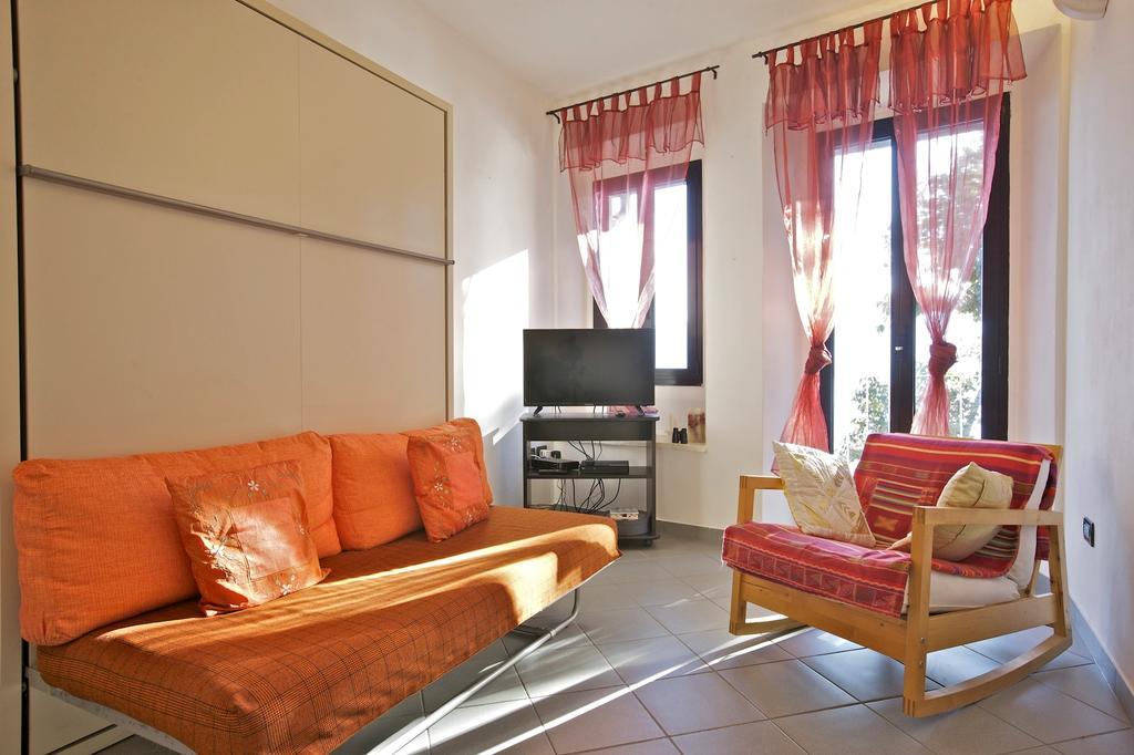 Bilocale Pieggio Appartement Oggebio Buitenkant foto